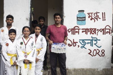 এখনও রাজপথে শিক্ষার্থীরা