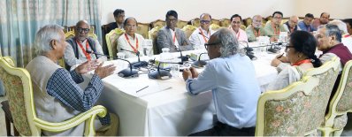 দ্রুত আইনশৃঙ্খলা পরিস্থিতি উন্নতি এবং সংস্কারের রূপরেখার তাগিদ সম্পাদকদের
