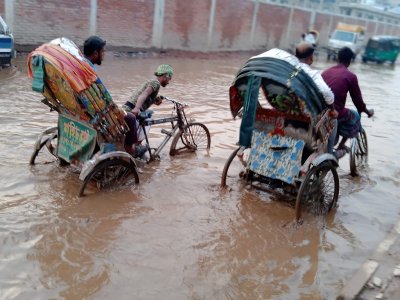 রিকশা উল্টে যাওয়ার মতো দুর্ঘটনা এখানে নৈমিত্তিক ব্যাপার