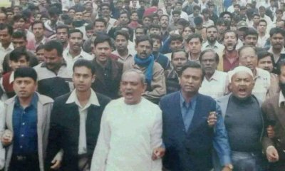 বিএনপির রাজনৈতিক মিছিলের অগ্রভাগে চৌধুরী আলম (মাঝখানে)