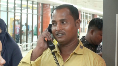 ‘মা এক নম্বর গেটে আসো, আমি এদিক দিয়েই বের হবো’