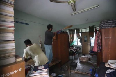 ছাত্রদের হলের ভেতরের চিত্র (ফাইল ছবি)