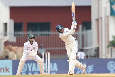 Gill hit ‌a six and ⁣reached his fifty. 