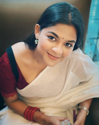 সাদিয়া আয়মান