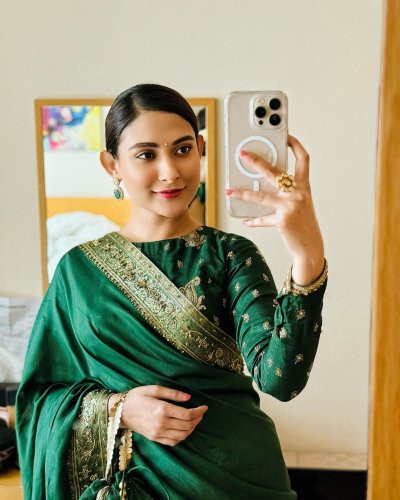 মেহজাবীন চৌধুরী