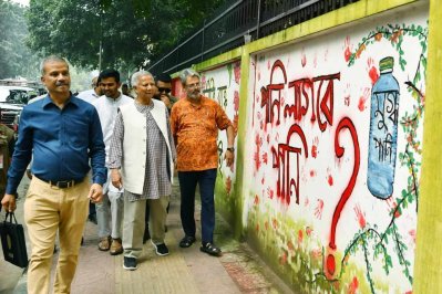 শহীদ মুগ্ধের সেই বাক্য ‘পানি লাগবে পানি’ উঠে এলো গ্রাফিতিতে