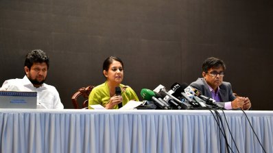 উপদেষ্টা পরিষদের বৈঠকের বিষয়ে জানাতে সংবাদ সম্মেলন (ছবি: পিআইডি)