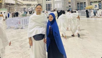 ওমরাহ পালনে সৈয়দ হক ও সুজানা জাফর