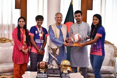 সংবর্ধনা অনুষ্ঠানে ছিলেন যুব ও ক্রীড়া উপদেষ্টা আসিফ মাহমুদ সজীব ভূঁইয়া