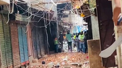 জেনেভা ক্যাম্পে মাদক কারবারি দুই গ্রুপের সংঘর্ষ