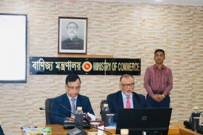 New Advisor Sekh Bashir Uddin held a meeting with the officials of the Ministry of Commerce