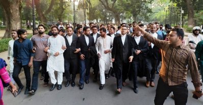 আন্তর্জাতিক অপরাধ ট্রাইব্যুনালের চিফ প্রসিকিউটর তাজুলের পদত্যাগ চান নুর