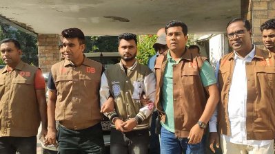 মুন্সীগঞ্জ চিফ জুডিশিয়াল ম্যাজিস্ট্রেট কোর্টে আসামি তৌহিদ