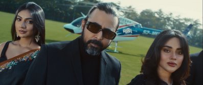 সুনেরাহ ও তমার সঙ্গে আফরান নিশো