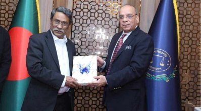 প্রধান বিচারপতির সঙ্গে সংবিধান সংস্কার কমিশনের সাক্ষাৎ