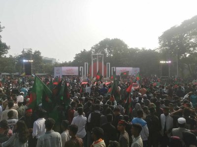 কেন্দ্রিয় শহীদ মিনারে এই সমাবেশ হচ্ছে। ছবি: নাসিরুল ইসলাম