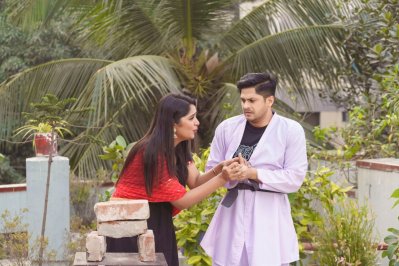 আরেকটি দৃশ্যে নিলয় ও হিমি