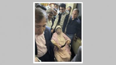 লন্ডনের পথে খালেদা জিয়া