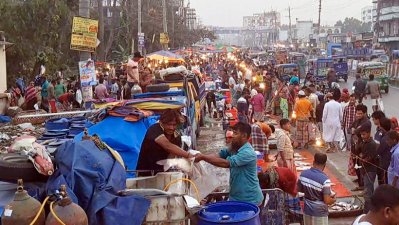 এক হাটে বিক্রি হয় কয়েক কোটি টাকার মাছ