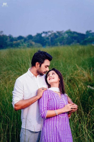 ‘মন-দুয়ারী’ নাটকের একটি দৃশ্যে অপূর্ব ও নিহা