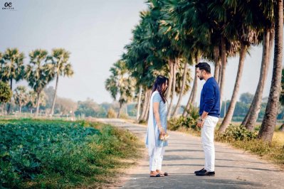 ‘মন-দুয়ারী’ নাটকের একটি দৃশ্যে অপূর্ব ও নিহা
