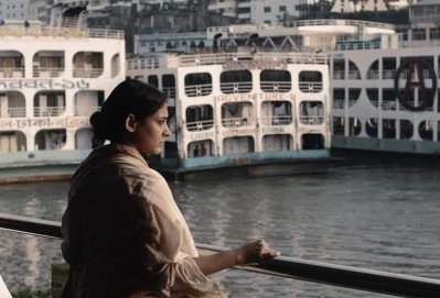 ‘প্রিয় মালতী’ সিনেমার একটি দৃশ্যে মেহজাবীন চৌধুরী 