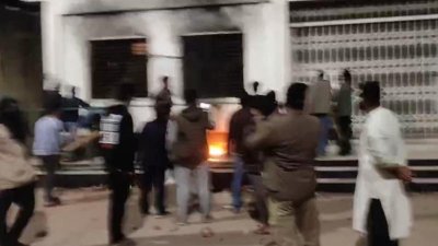 আ.লীগের আইনজীবীরা আদালতে আসার সময় পিঠে বস্তা বেঁধে আসবেন: সমন্বয়ক