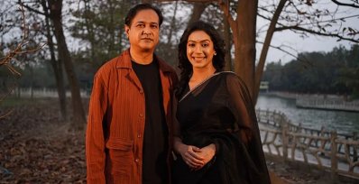‘কষ্ট ভীষণ’ গানের ভিডিওর শুটিংয়ে আসিফ আকবর ও মৌরী মাহদী 