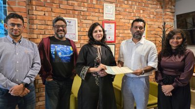 চৃুক্তিসই অনুষ্ঠানে সংশ্লিষ্টরা
