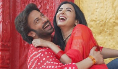 ‘দরদ’ সিনেমায় শাকিব খান ও সোনাল চৌহান 