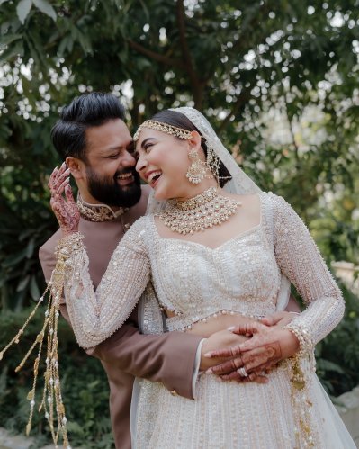 গাঁটছড়া বাঁধলেন মেহজাবীন চৌধুরী ও আদনান আল রাজীব। ছবি- সংগৃহীত 