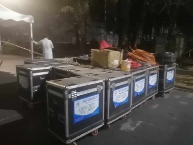 এসব সাউন্ডবক্সের মাধ্যমেই শোনা যাবে পুরো অনুষ্ঠান (ছবি: নাসিরুল ইসলাম)