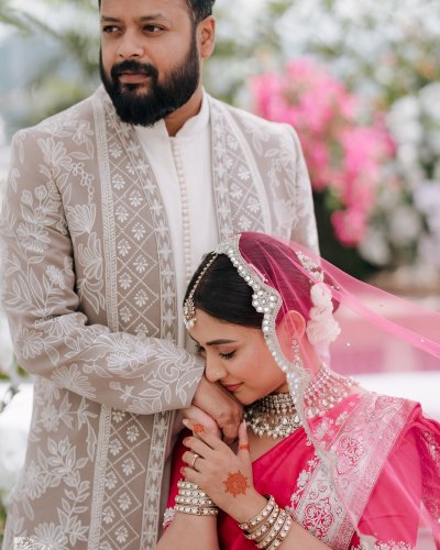 মায়ের শাড়ি পরে মেহজাবীনের বিয়ে, এবং...