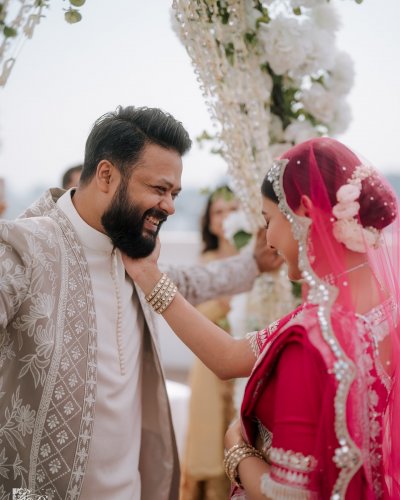 মায়ের শাড়ি পরে মেহজাবীনের বিয়ে, এবং...