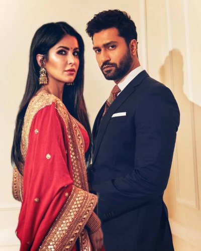 ক্যাটরিনা কাইফ ও ভিকি কৌশল