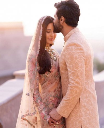 ক্যাটরিনা কাইফ ও ভিকি কৌশল