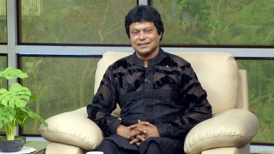 অনুষ্ঠানে কবির বকুল