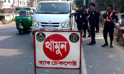 চুরি-ডাকাতির ভয়ে ঈদে ঢাকা ছাড়ছেন না অনেকে