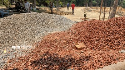 নিম্নমানের ইট ও খোয়া ব্যবহার করা হচ্ছে