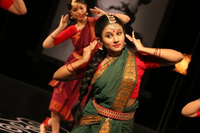নাচের দৃশ্য