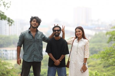 নির্মাতার সঙ্গে তৌসিফ ও তটিনী
