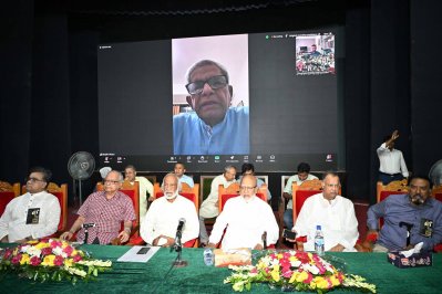 আলোচনা সভায় ভার্চুূয়ালি বক্তব্য রাখছেন বিএনপির মহাসচিব মির্জা ফখরুল ইসলাম আলমগীর 