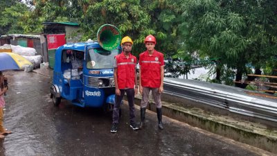 চট্টগ্রামে পাহাড় ধসের আশঙ্কায় মাইকিং
