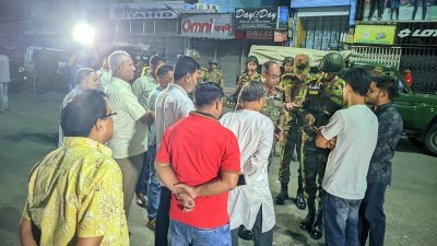 সারজিসকে সেনা কর্মকর্তা বললেন ‘মবের নামে নাশকতার সুযোগ নাই’