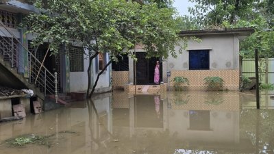 ভারতের পাহাড়ি ঢলে ও টানা বৃষ্টিতে সীমান্তবর্তী ১০ গ্রাম প্লাবিত