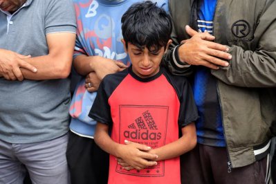 গাজায় ত্রাণকেন্দ্রে ফের ইসরায়েলি হামলা, নিহত ২৭ ফিলিস্তিনি