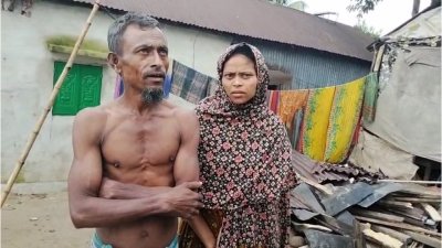 ঈদের আগেই বানের পানিতে ভেসে গেলো ঘর