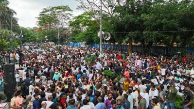 নগরভবনের সামনের ইশরাক সমর্থকদের আন্দোলন কর্মসূচি (ফাইল ছবি)