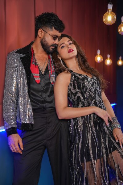‘ইনসাফ’ সিনেমায় রাজ ও ফারিণ