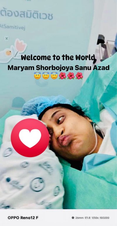 কন্যার সঙ্গে এই ছবিটি  শেয়ার করেছেন স্বাগতা